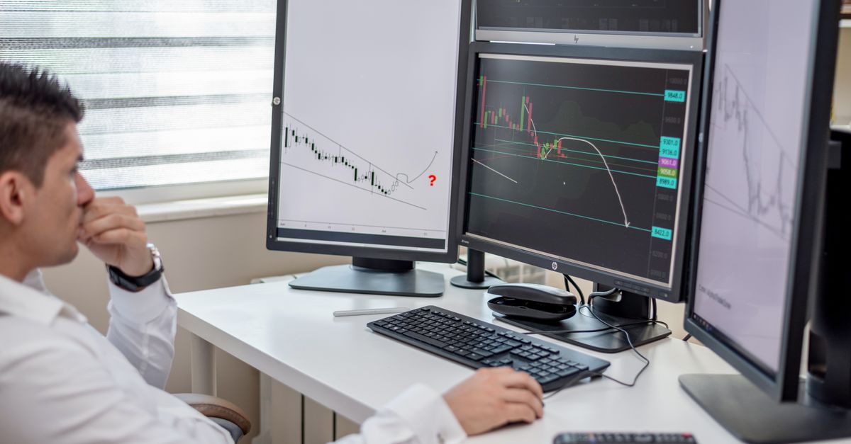 How to Pass a Prop Firm Challenge Using a Trading Journal, from the Astro trading journal blog
